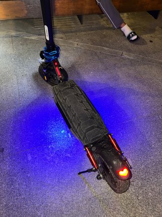 Patinete Eléctrico con Luces LED
