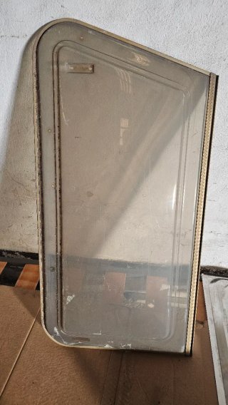 Ventana para Caravana Roller