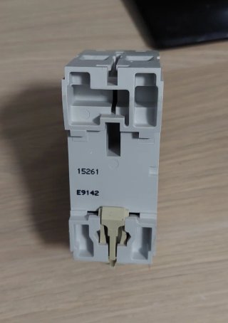 Interruptor Diferencial Merlin Gerin Multi 9
