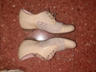 Zapatos Pitillos Beige Talla 37