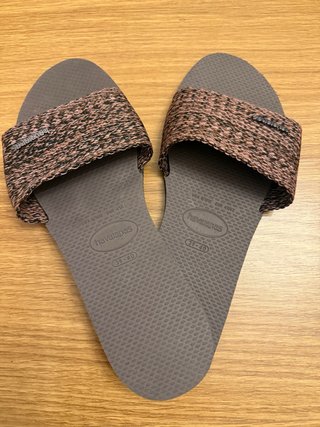 Sandalias Havaianas marrones