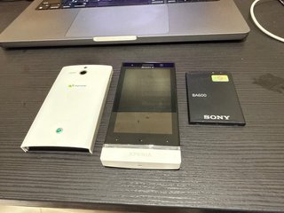 Sony Ericsson ST25i Xperia. Come nuovo.