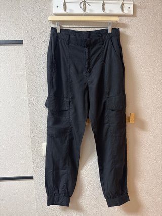 Pantalones cargo negros talla S