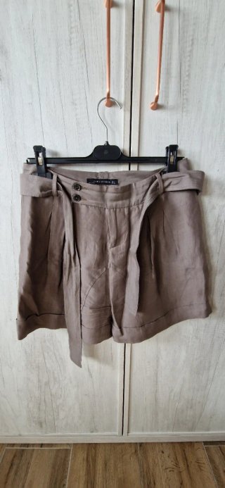 Pantalón corto Zara gris