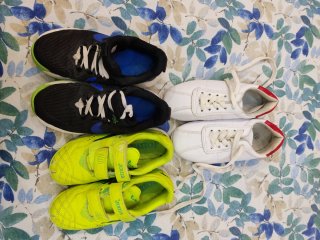 Lote 3 zapatillas niño Talla 30/31