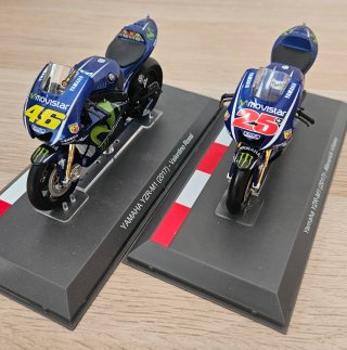 2 Motos Yamaha YZR-M1 Escala 1:18