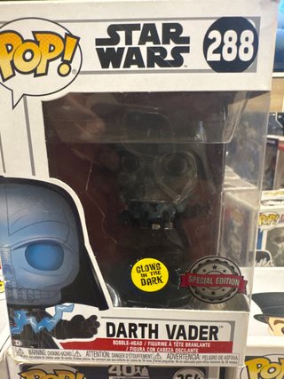 Funko Pop! Star Wars Darth Vader 288 Glows in Dark