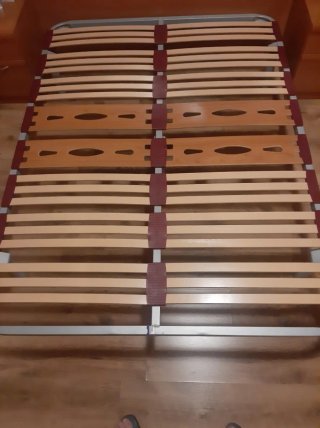 Somier de madera para cama de matrimonio