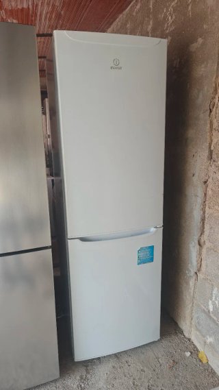 Combi Indesit 180x 60 perfecto estado