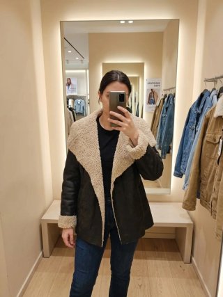 Cazadora efecto piel con borreguito