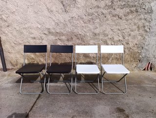 4 Sillas Plegables Ikea (2 Blancas, 2 Negras)