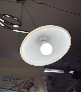 Lampadario in vetro e metallo