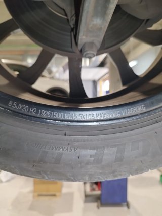 Llantas MSW 20" 8.5JX20 H2 5X108 MAX950KG