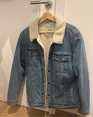 Chaqueta vaquera Pull&Bear borreguillo Talla L