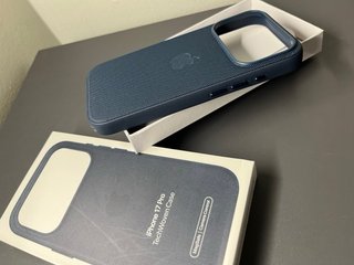 Custodia iPhone 17 Pro TechWoven MagSafe