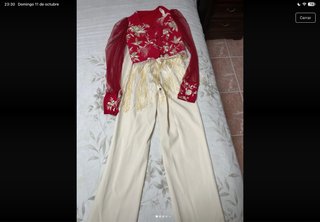 Traje de flamenca rojo y beige