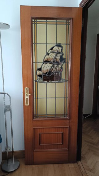 Puerta madera vidriera barco velero