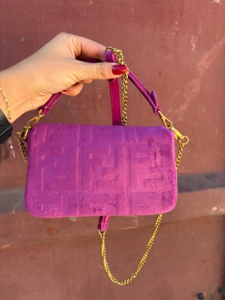 Borsa Fendi Baguette Viola