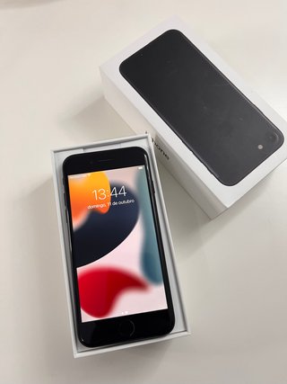 iPhone 7 128GB Preto