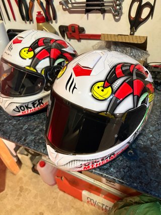 2 Cascos Integrales MT Helmets Joker