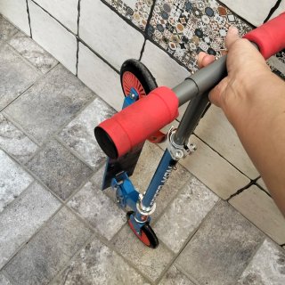 Patinete Spiderman 2 ruedas plegable