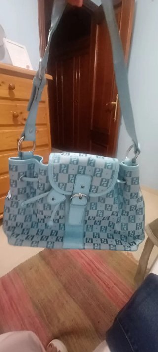 Bolso de hombro estampado turquesa