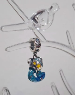 Charm de Plata con Diseño de Acuario