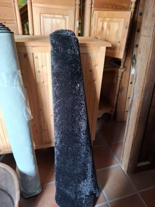 Tappeto Nero a Pelo Lungo