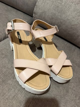 Sandalias Mustang Beige