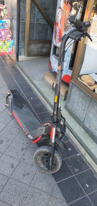 Patinete Eléctrico ZT3pro Matriculado y asegurado