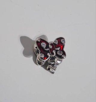 Charm Minnie Mouse