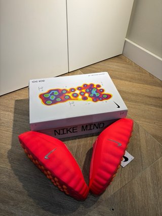 Zuecos Nike Rojos