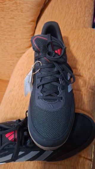 Zapatillas Adidas Deportivas Negras y Rojas