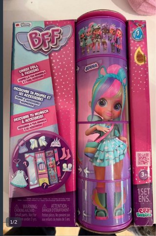 Muñeca BFF by Bebés Llorones Jenna
