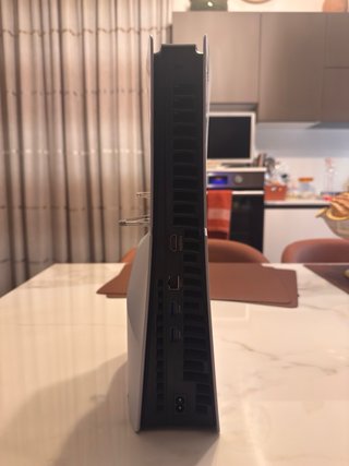 Playstation 5 Sony con lettore disco con gioco