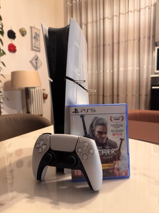 Playstation 5 Sony con lettore disco con gioco