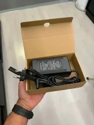 Caricabatterie per monopattino Xiaomi 4 Ultra / 4 Pro 2ª gen