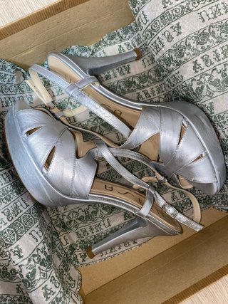 Sandalias de tacón Unisa plateadas