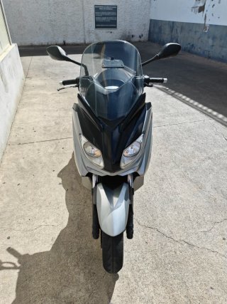 Yamaha X-Max 2010