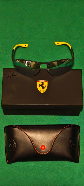 Gafas Ray-Ban Scuderia FERRARI Polarizadas Nuevas