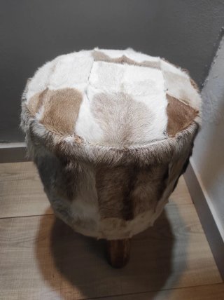 Taburete de Piel con Diseño de Parches