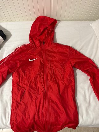 Chaqueta Cortavientos Nike Roja