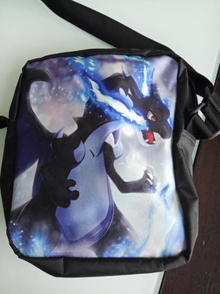 Bandolera Charizard X Negra y Azul