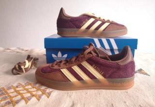 Adidas Gazelle Indoor mujer burdeos/amarillo