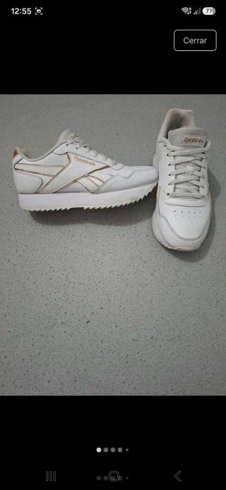 Zapatillas Reebok Blancas y Doradas