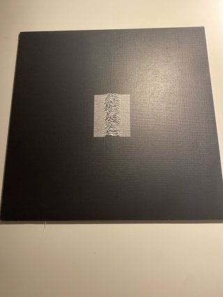 álbum debut “Unknown Pleasures” de Joy Division