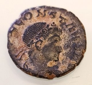 Moneda Nummus / Bronce bajoimperial (AE4)