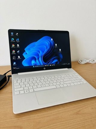 Portátil HP Blanco - Intel i5 / 500GB / 8GB RAM