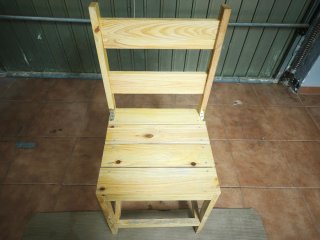 LOTE DE 6 SILLAS DE MADERA NATURAL – MUY BUEN ESTA