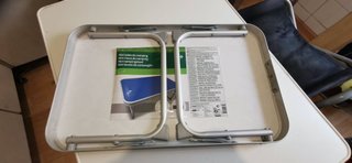 Set di 2 tavoli pieghevoli e sedia da campeggio